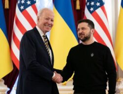 Kenapa Biden Tiba-tiba Izinkan Ukraina Pakai Rudal AS Lawan Rusia?