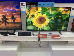 Smart TV 65 Inci Potongan Harga Gila-gilaan sampai Rp3,9 Juta di Transmart