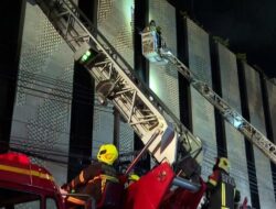 Tiga Turis Tewas Akibat Kebakaran di Hotel Bangkok, Thailand