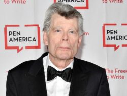 Stephen King Usul Piala Oscar 2025 Dibatalkan Imbas Kebakaran LA