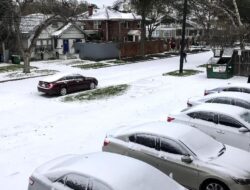 Bencana Banjir Saat Cuaca Ekstrem Picu Jalanan ‘Membeku’ di Detroit AS