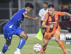 Tyronne dan Peralta Berkelas, Borneo vs Persib Imbang