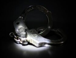 Polda Metro Tangkap Lagi 3 Orang Bakar Kendaraan Pribadi Polisi di Depok