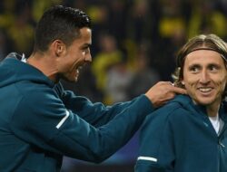 Pesan Emosional Ronaldo untuk Luka Modric