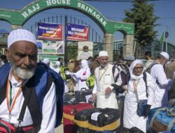 Pertempuran dengan Pakistan, India Tangguhkan Penerbangan Haji dari Kashmir