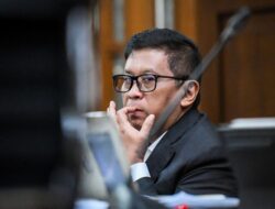 Hasto Bantah Punya HP ‘Sri Rejeki Hastomo’