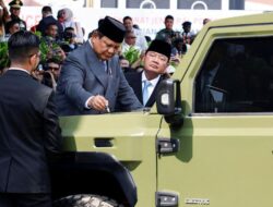 Isi Tulisan Tangan Prabowo Saat Resmikan Maung Listrik Pandu