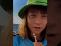 Greta Thunberg Bagikan Kisah Perjalanan Ke arah Gaza