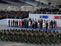 TNI Unjuk Gigi di Bastille Day, ‘Maju Tak Gentar’ Bergema di Paris