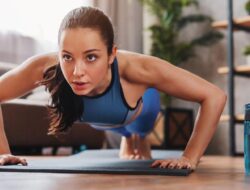 Olahraga Ringan Tanpa Alat di Rumah, Ini 6 Panduan Gerakannya