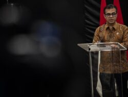 Komdigi Soal Usulan Satu Orang Satu Akun Media Sosial: Kita Kaji Dulu
