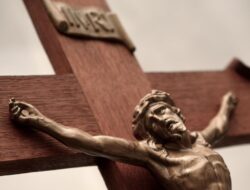 Bertanya Langsung ke Yesus Lewat AI, Aplikasi Ini Picu Perdebatan