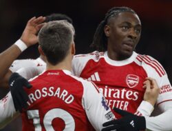 Kasih Trofi Liga Inggris Langsung ke Arsenal, Hari Ini?