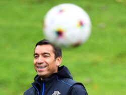 Mantan Asisten Tanggapi Isu Van Bronckhorst jadi Manajer Tim nasional Indonesia