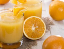 Apa yang Terjadi pada Tubuh Bila Minum Jus Jeruk Setiap Hari?