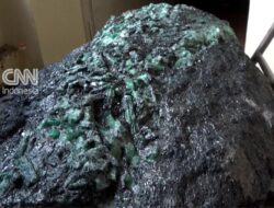 Penemuan Batu Zamrud 300 Kg di Istana Kepresidenan Madagaskar