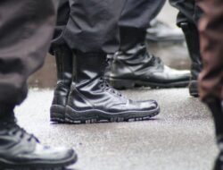 12 Polisi Muara Batang Gadis Dicopot Usai Diduga Lepas Bandar Narkotika