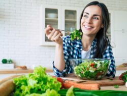 Konsumsi 7 Makanan Sehat Ini untuk Mengoptimalkan Kesuburan Wanita