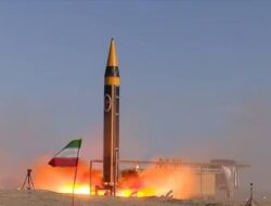 Iran Berniat Kembangan Rudal Balistik Antarbenua biar Tambah Menakutkan