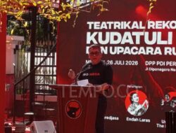 Respons Hasto soal Penurunan Kepuasan Publik ke Pemerintah