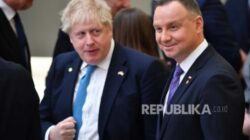 Boris Johnson Kecam Trump, BBM Diesel Rusia Dinilai Danai Pertempuran Putin